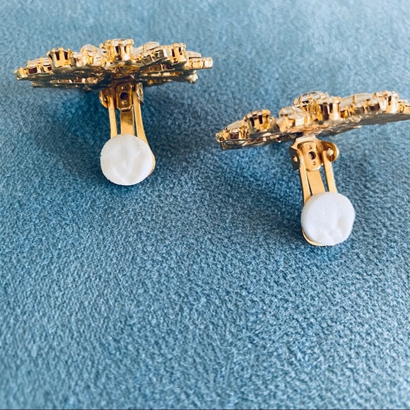 Vintage Rhinestone Clip On Earrings - Picture 7 of 8
